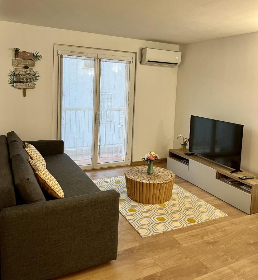 Perle Rare A 250M De La Plage ! Climatise Avec Parking, Balcon & Wifi Sainte-Maxime Kültér fotó